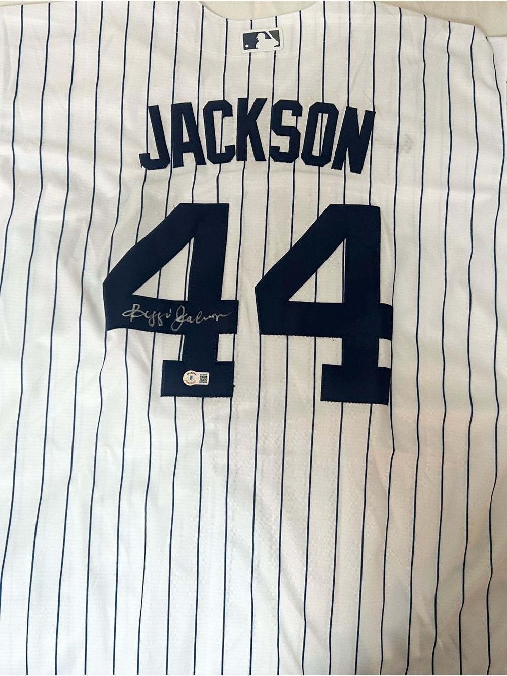 Reggie Jackson HOF Autographed Yankees XL Jersey  Beckett Coa
